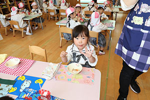 給食おいしかったね　　ぺんぎん・ひよこ・年少組　NO．1