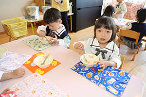 給食おいしかったね　　ぺんぎん・ひよこ・年少組　NO．1