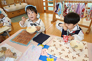 給食おいしかったね　　ぺんぎん・ひよこ・年少組　NO．1