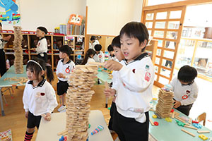 なんでもタワー競争　E