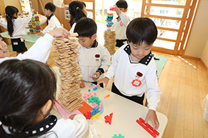 なんでもタワー競争　E