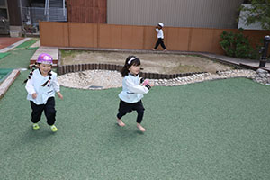 園庭遊び　C・さくら・たんぽぽ