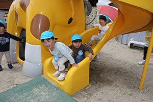 園庭遊び　ひよこ・あひる・ぺんぎん