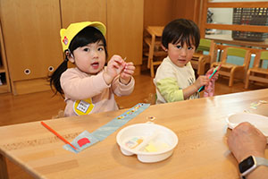 くるくるリボンの制作　あひる