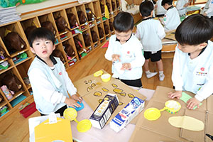 こいのぼりの制作　B