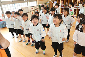 イングリッシュ　たんぽぽ・さくら・ひまわり