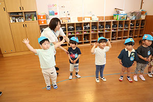 はじめての英語教室　楽しかったね　ぺんぎん・ひよこ・あひる