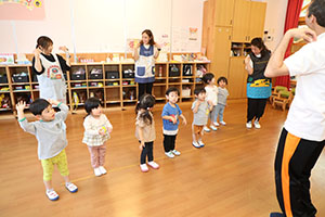 はじめての英語教室　楽しかったね　ぺんぎん・ひよこ・あひる