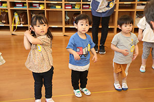 はじめての英語教室　楽しかったね　ぺんぎん・ひよこ・あひる
