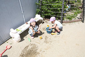 元気いっぱい園庭遊び　