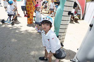 元気いっぱい園庭遊び　