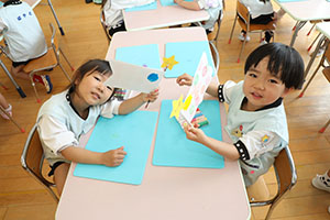 こいのぼりの制作　たんぽぽ