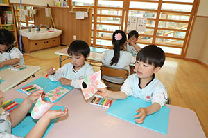 こいのぼりの制作　たんぽぽ