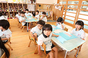 こいのぼりの制作　ことり