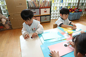 こいのぼりの制作　きりん