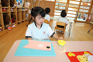 こいのぼりの制作　きりん