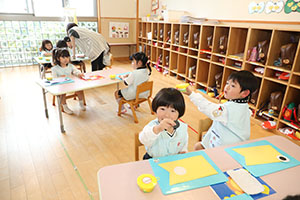 こいのぼりの制作　きりん