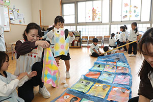 巨大こいのぼりがついに完成！　D