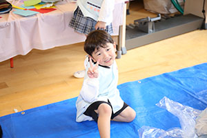 大きなポリ袋風船　楽しかったね　ばら・すみれ
