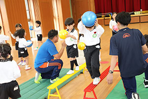 体操教室　平均台　B