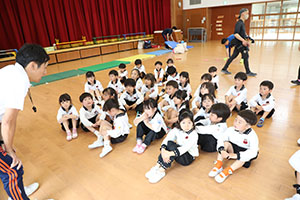 体操教室　ボール　E