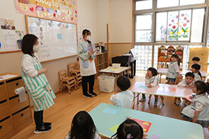 こいのぼりの制作　りす