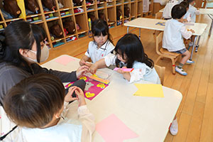 こいのぼりの制作　りす