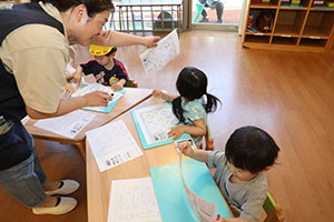 線を書く練習をしました　あひる