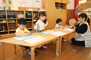 線を書く練習をしました　あひる