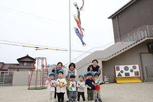 こいのぼりと記念撮影　ひよこ・あひる・ぺんぎん