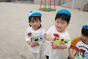 こいのぼりと記念撮影　ひよこ・あひる・ぺんぎん