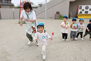 こいのぼりと記念撮影　ひよこ・あひる・ぺんぎん