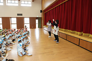 4月生まれのお誕生会　「幼稚園劇」　年少組・ひよこ・あひる・ぺんぎん