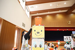 4月生まれのお誕生会　「春の大運動会」　年長組