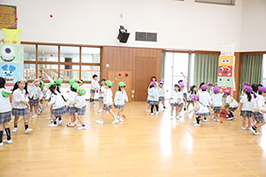 4月生まれのお誕生会　「春の大運動会」　年長組