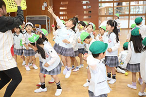 4月生まれのお誕生会　「春の大運動会」　年長組