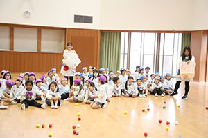 4月生まれのお誕生会　「春の大運動会」　年長組