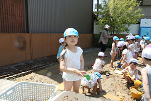 ジャブジャブ池で水遊び！　たんぽぽ・さくら