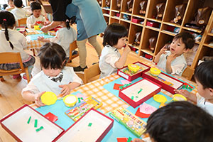 いちごの制作　こあら