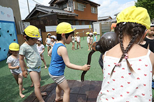 泥んこ遊び　たんぽぽ・ひまわり