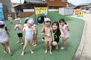 泥んこ遊び　さくら・すみれ
