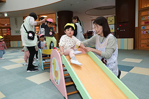 エンゼルドームでサーキット　ひよこ・あひる・ぺんぎん