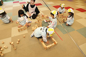 積み木で遊びました　　ぱんだ