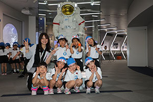 プラネタリウム見学　　たくさんの星がきれいだったね　C・D・E　