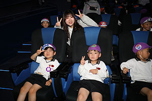 プラネタリウム見学　　たくさんの星がきれいだったね　C・D・E　