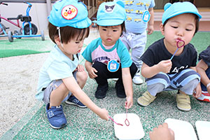 シャボン玉楽しかったね　あひる・ぺんぎん