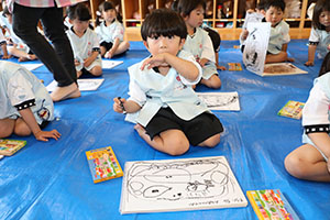 お母さんの絵の練習をしました　こあら