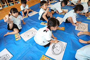 お母さんの絵の練習をしました　こあら