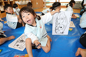 お母さんの絵の練習をしました　こあら