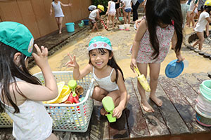 今日も元気にどろんこ遊び！　ひまわり・A